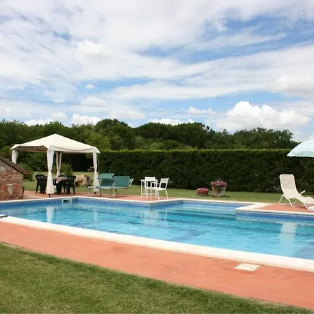 I Bertoni Sleeps 8 Pool Wifi וילה